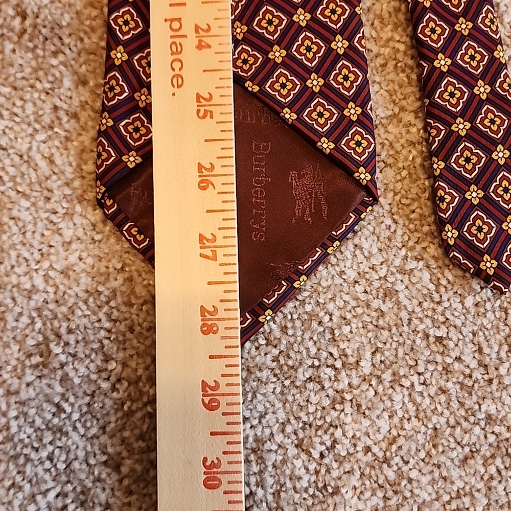 Burberry Mens Tie Red, Gold, Blue, Authenticated - Picture 10 of 11